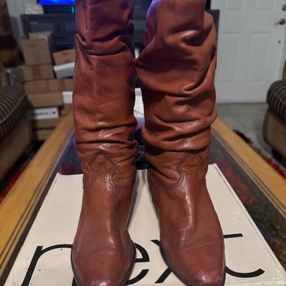 boots - Picture 1 of 7